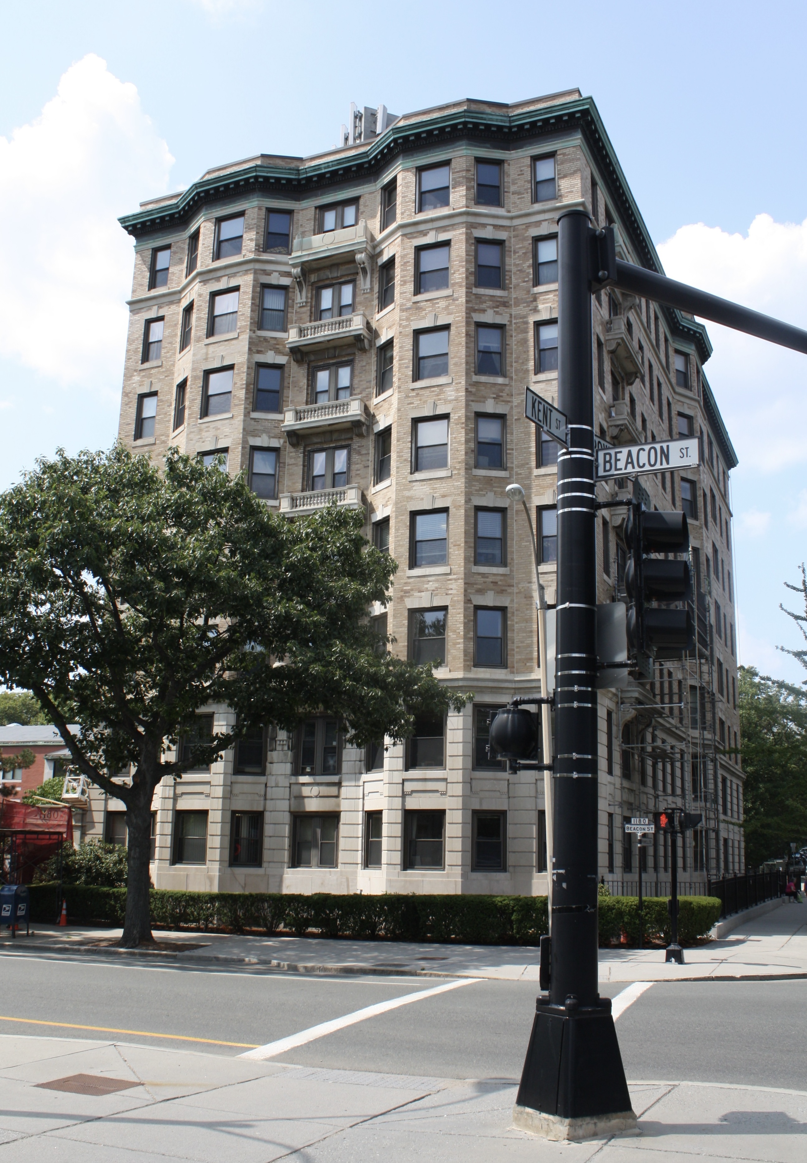 EvenKeel Podiatry building at 1180 Beacon Street, Brookline